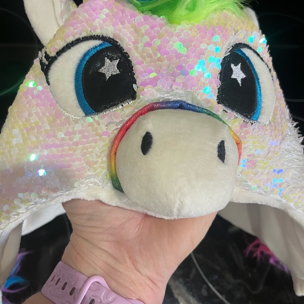 Hobby Lobby White and Green Hat with Plush Design